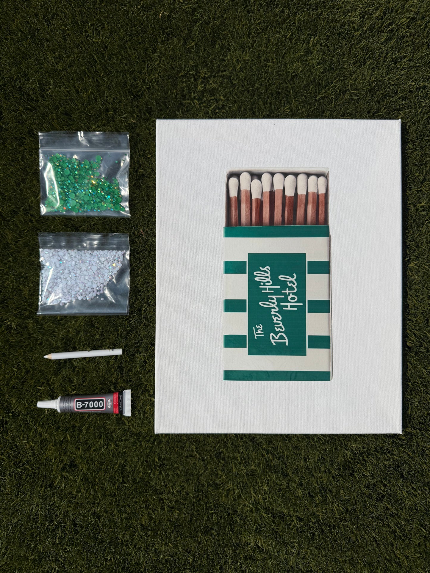 Beverly Hills Hotel Matchbox Bedazzling Kit – 11” x 14”